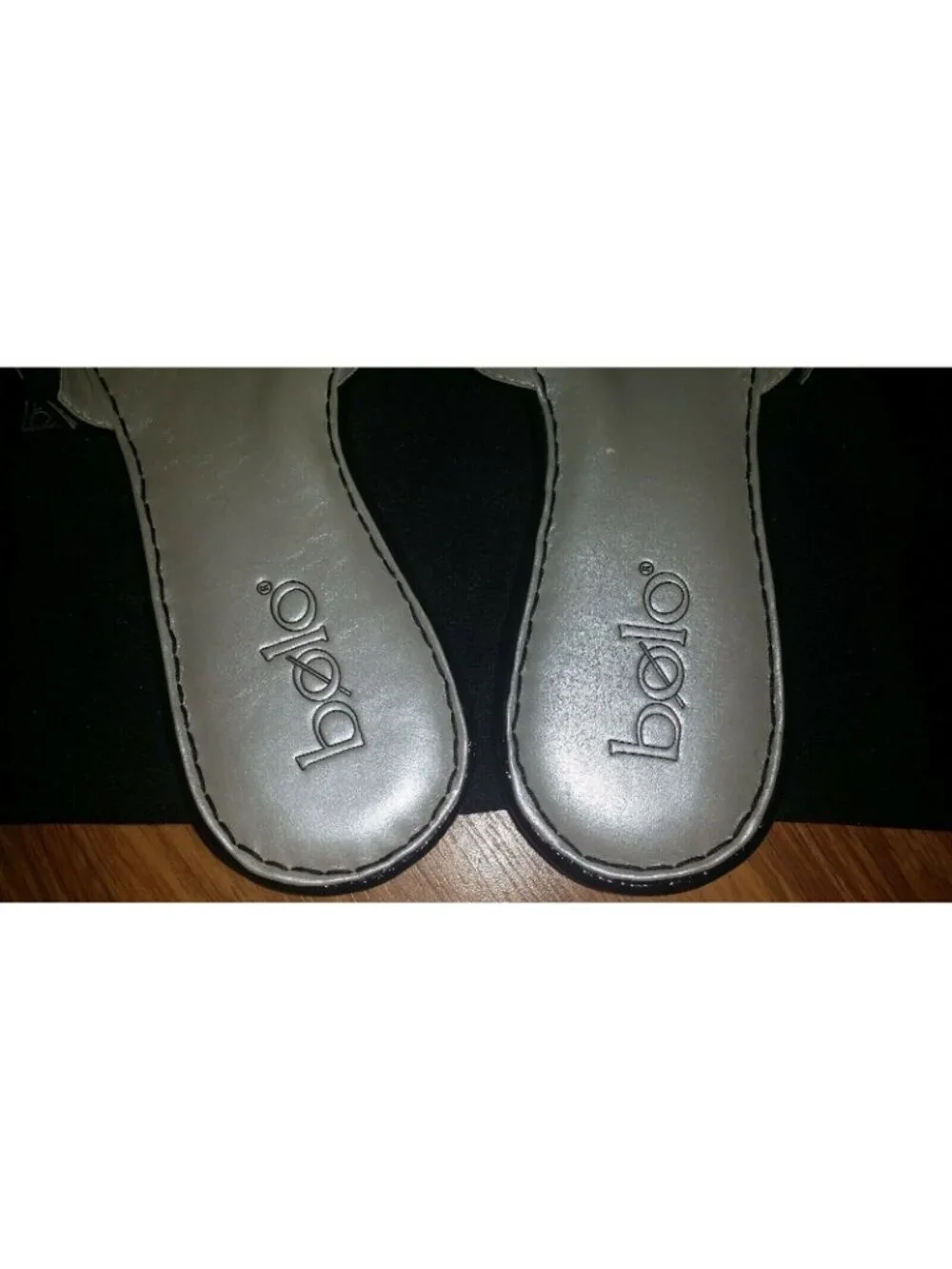 Bolo By Born Black Patent Thong Sandals for Women - Size 7 US - New in Box